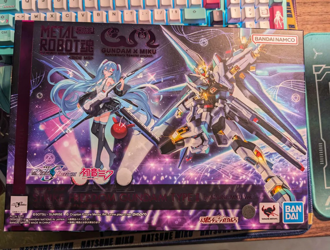 Quand tu es giga fan de deux choses littéralement opposés et que les deux font une collab ensemble-

Gundam x Miku, Ma vie mon combat ✨