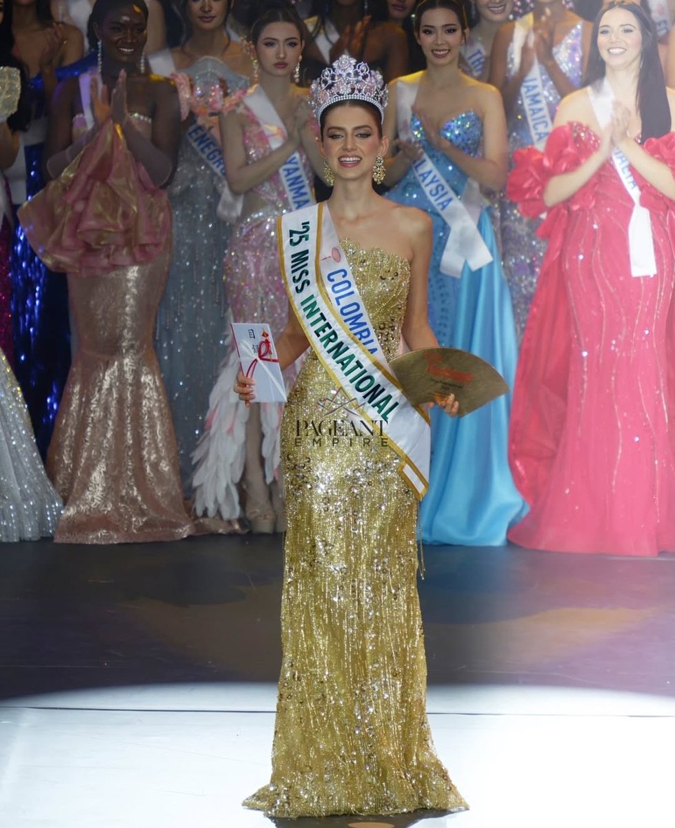 Queens Universal tweet media