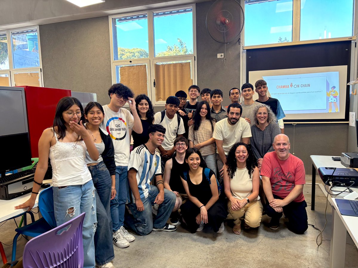 cryptochica_arg's tweet image. Yesterday we closed the second 2025 cohort of high-school students learning @Ethereum and @solidity_lang from @ETHKipu 

yes, teenagers building on Ethereum!

- In Argentina, 550,000–620,000 students graduate from high school every year.

- Youth unemployment is ~18%, almost…
