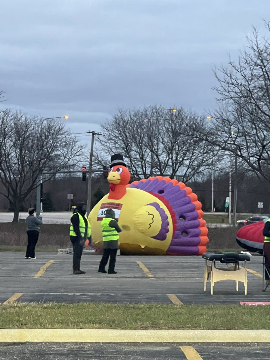 Craig4Tech's tweet image. Getting ready to run a 5K Turkey Trot 😳