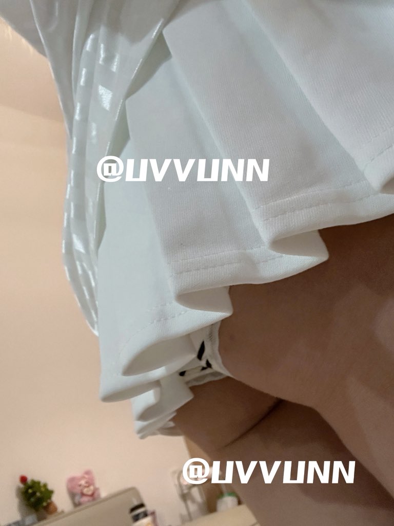 uvvunn's tweet photo. 這個裙子不對勁🤨 https://t.co/axDePb0ukm