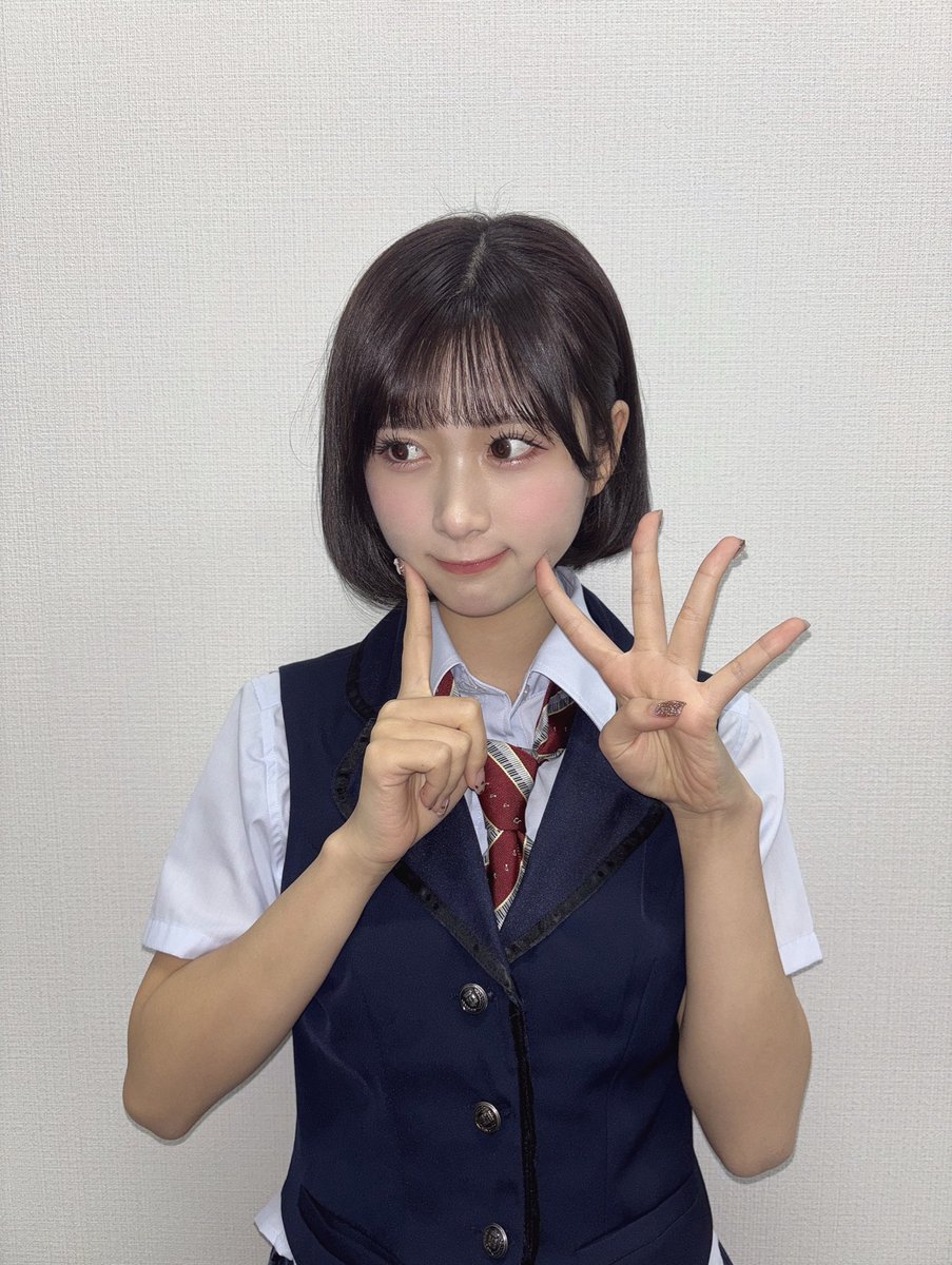 HKTサイン入りクッション　井澤美優 HKTサイン入りクッション 井澤美優 【公式通販】