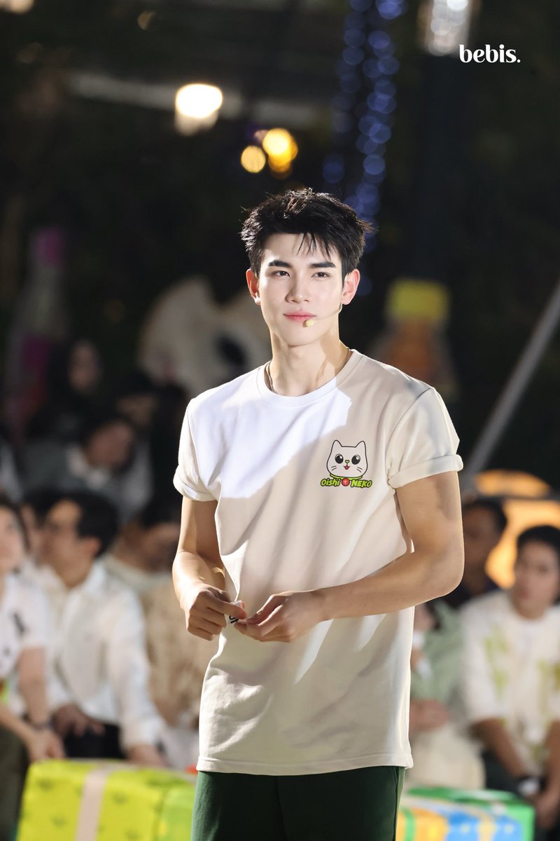 หล่อมากเลยพี่โฟ้ด ✨

OishiClub GFSN
#OishiClubxGeminiFourth
#Fourthnattawat <a href="/tawattannn/">FOURTH</a>