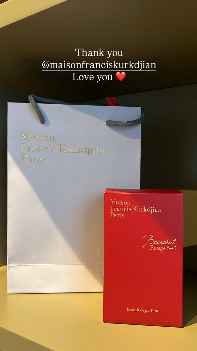 Fragrance Queen tweet media