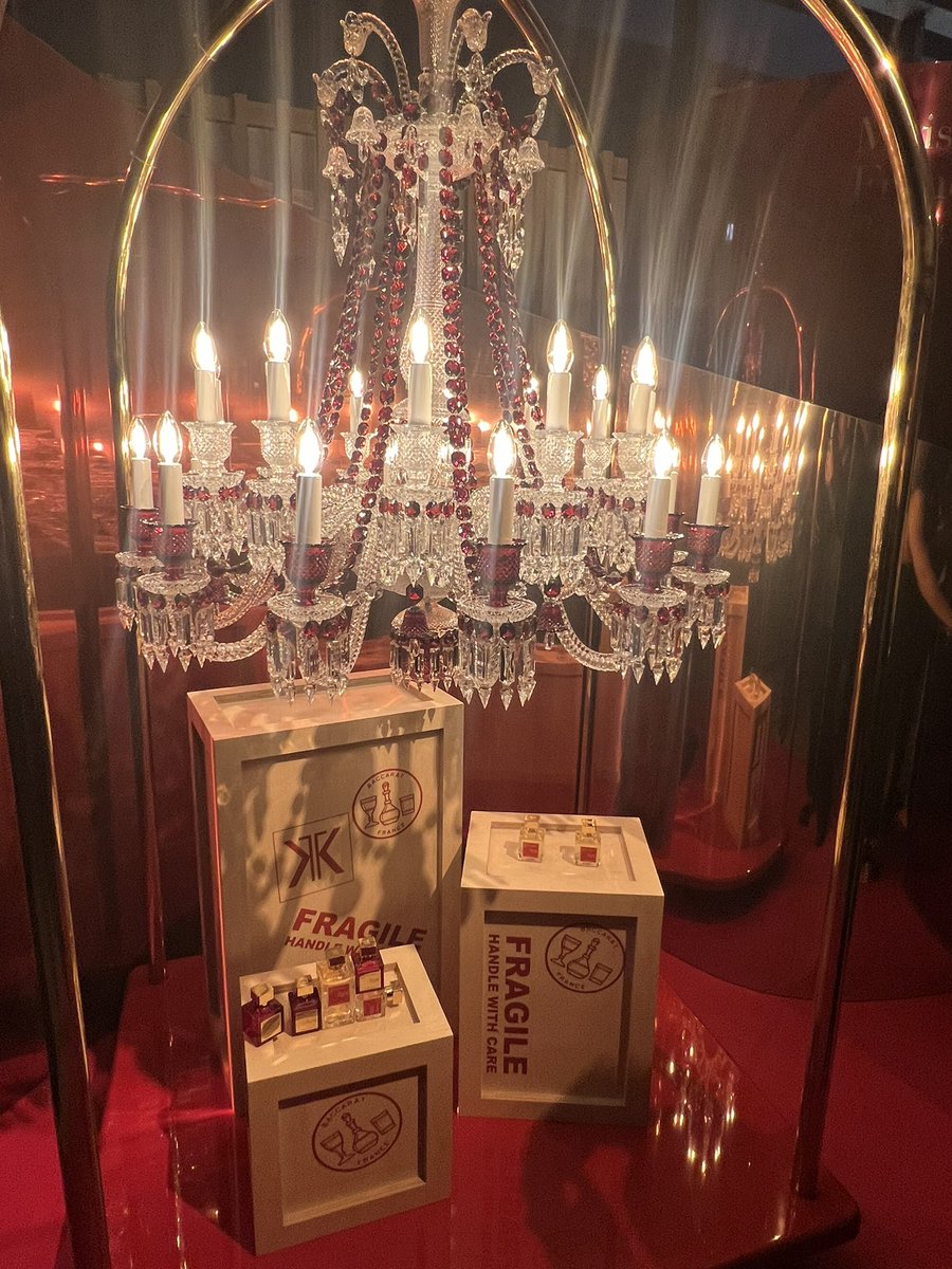 Fragrance Queen tweet media