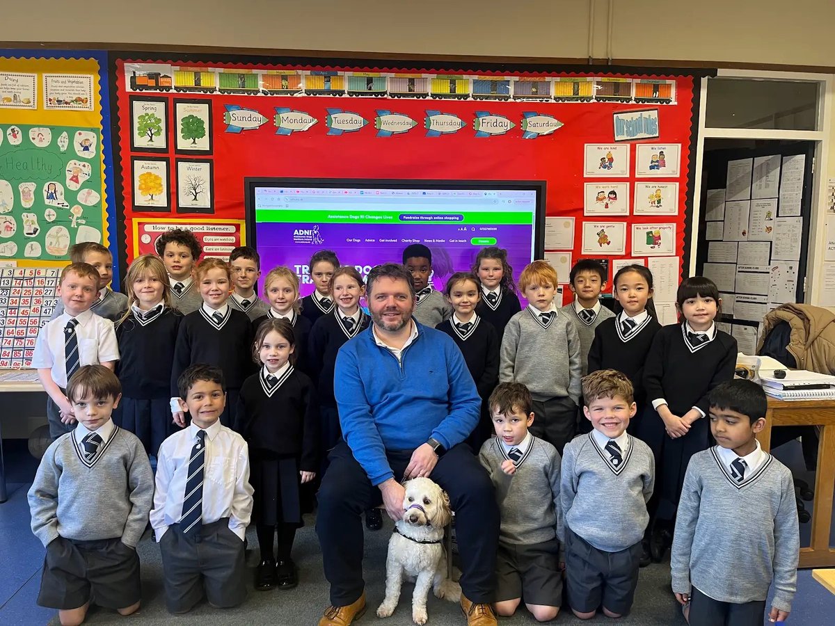 methodyprep's tweet image. Prep 3 recently had a special visitor! 🦸‍♂️

They were thrilled to welcome Raia, the assistance dog from Mitchell House School. 
Raia’s trainer shared how she’s learning to support pupils in their school and showed us how calm and gentle she is. 🐾

#MCB #Methody #MadetoLead