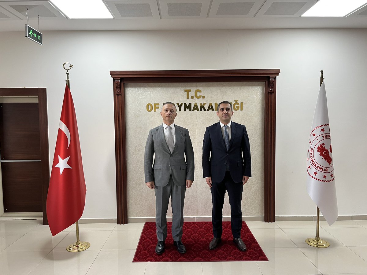 Bölge Adliye Mahkemesi Daire Başkanı Sayın Fatih Aksoy, Kaymakamımız Sayın Eşref Akça’yı ziyaret etti.