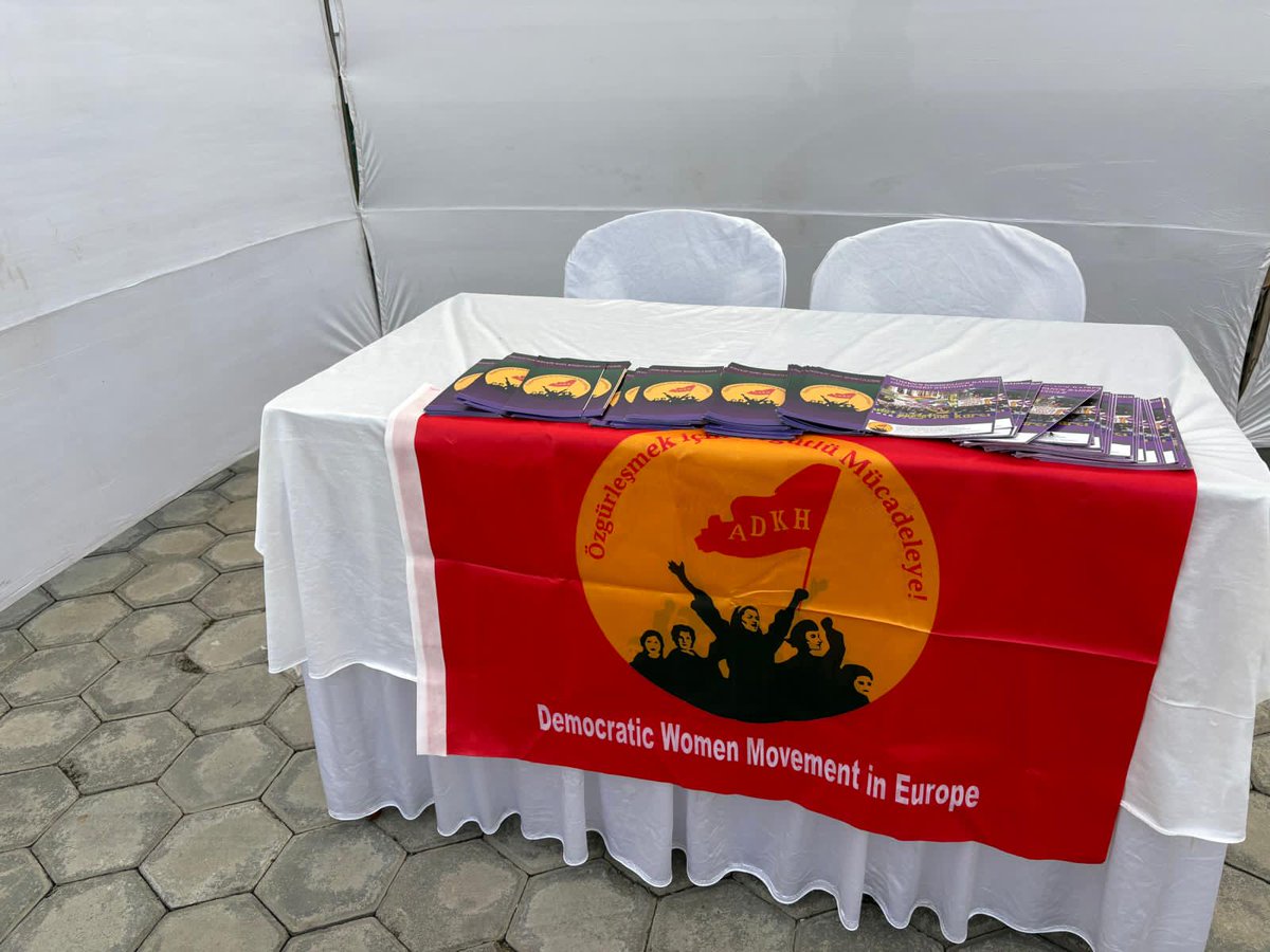 ADKH_ADKH's tweet photo. Nepal Katmandu
Avrupa Demokratik Kadın Hareketi'nin de içinde olduğu 2. Teorik seminer çalışması bügün başladı.Blok 1: Sosyo-ekolojik Dönüşüm – Kadınların Çifte Sömürü ve Baskısının Küresel Olarak Artması
●Anti-emperyalist mücadeleler, dekolonizasyon ve direniş https://t.co/hpI5UEPnpD