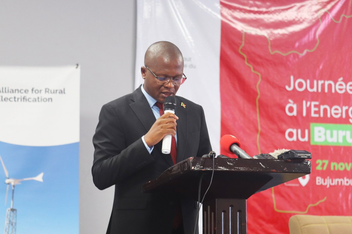 BurundiEco's tweet image. ✅Sous le haut patronage du @BurundiGov, la @Banquemondiale et l'Alliance pour l'électrification rurale (ARE) @RuralElec  a organisé ce jeudi le 27 novembre 2025  la quatrième édition de la Journée sur l'accès à l'énergie renouvelable au Burundi #BREAD2025. 
@mrmeict @FinancesBdi