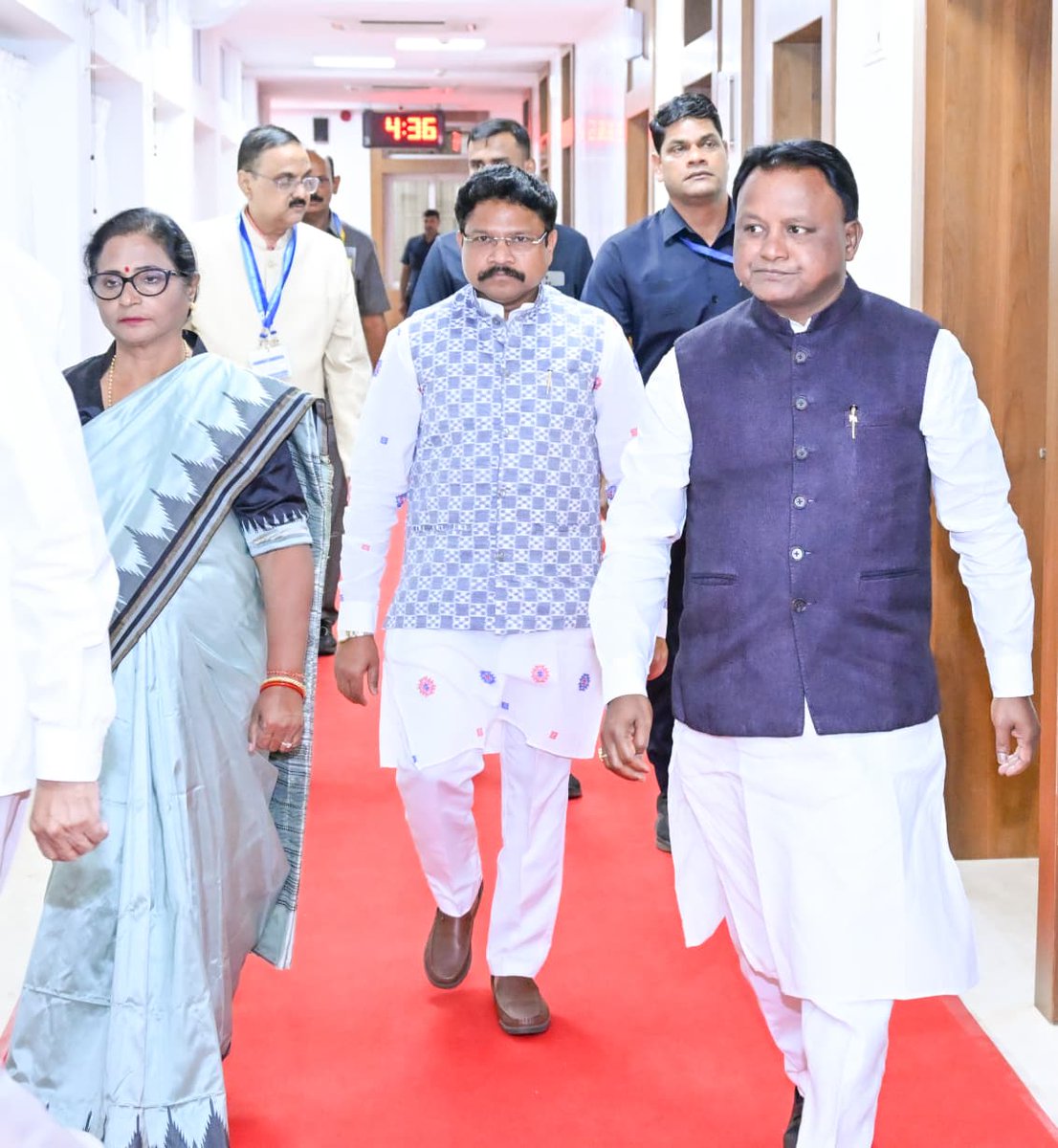 XpressOdisha's tweet image. Photos of President #DroupadiMurmu to #Odisha Assembly for a special address to the House in the winter session. 

@NewIndianXpress @santwana99 @Siba_TNIE