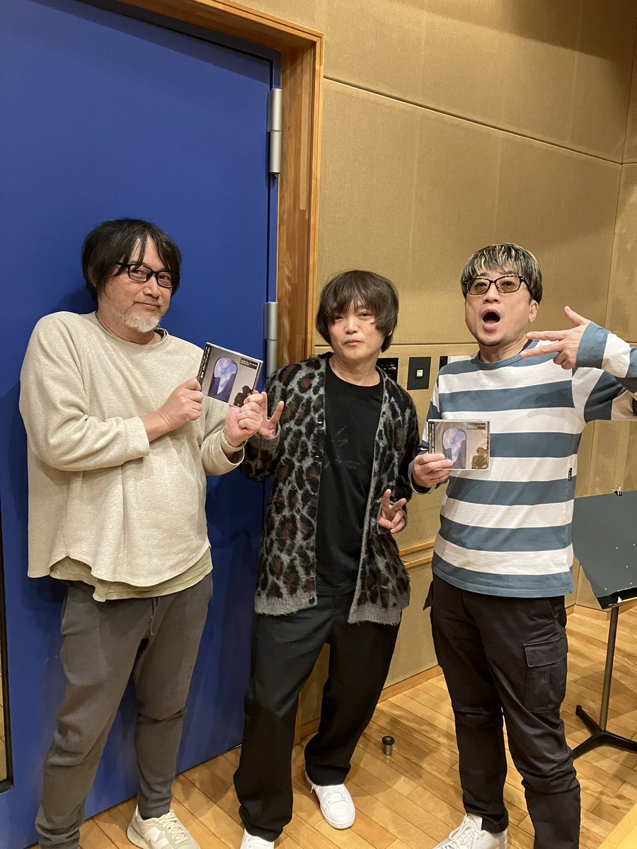 北川勝利＆宮川弾プロデューサーコンビにお呼ばれレコーディング🎸久々にラップスティールギターも弾いた♪
仕上がり楽しみだな！！
REC終了後は「Cross To Far Cross」CDをお渡しして記念撮影と相成りました〜( ͡° ͜ʖ ͡°)
#北川勝利 #宮川弾 #松江潤