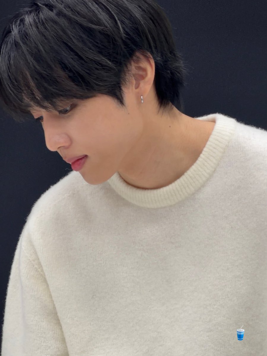 coke_412's tweet photo. 오늘 너무 잘생겨서 진짜 너무잘생김 .. https://t.co/UOMkp6oHBu