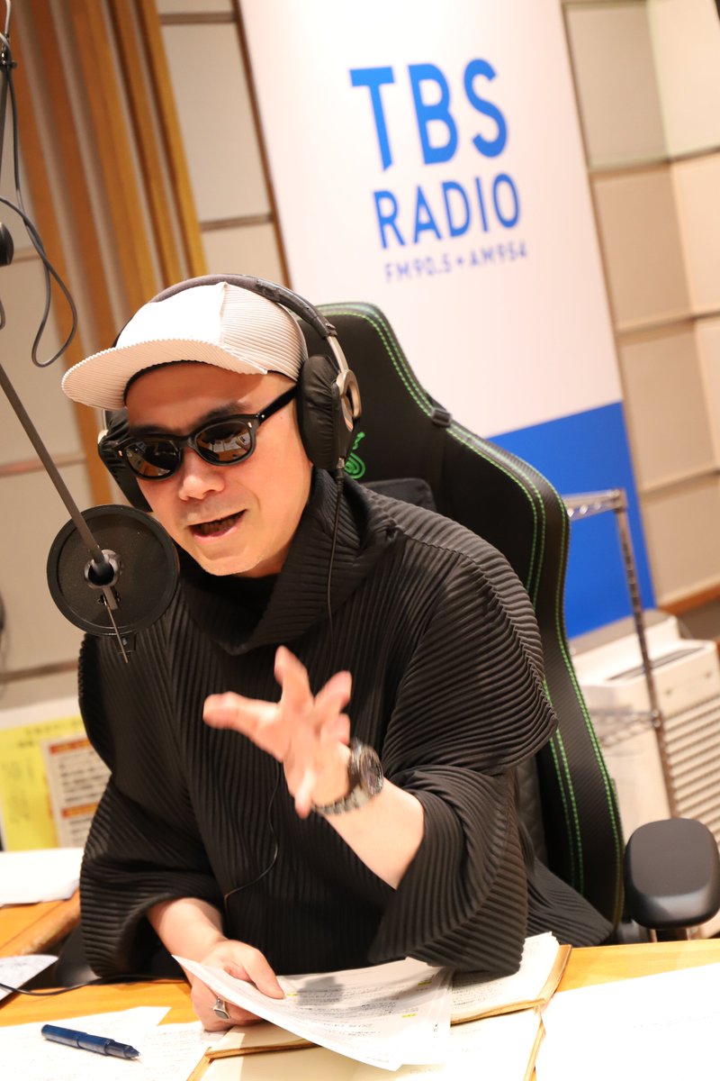 after6junction's tweet image. 12/8からは《毎日がクリスマス会》ウィーク！

月)宇多サンタとトナおまほのドリンク奢り旅
火)恋とカルチャー クリスマスSP
水)空論道 クリスマスSP feat. 土屋礼央 &amp;amp; 佐倉綾音
木)あなたに映画評論をプレゼント！クリスマス プレゼント ウォッチメン

毎日のOPでは、一週間クイズも出題

#utamaru