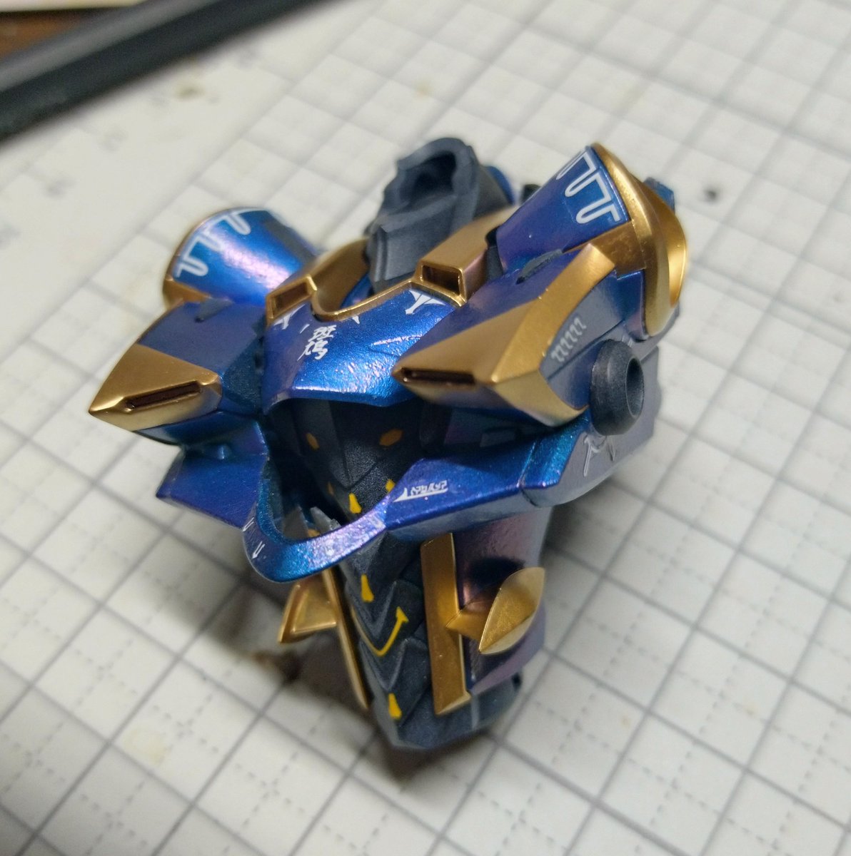 yahataumai's tweet image. 鋳物風塗装を試みる為
MODEROID DX-SCALE イカルガを製作中です。
ゆっくり作ってるいるので大まかなパーツごと仕上げています。
#MODEROID