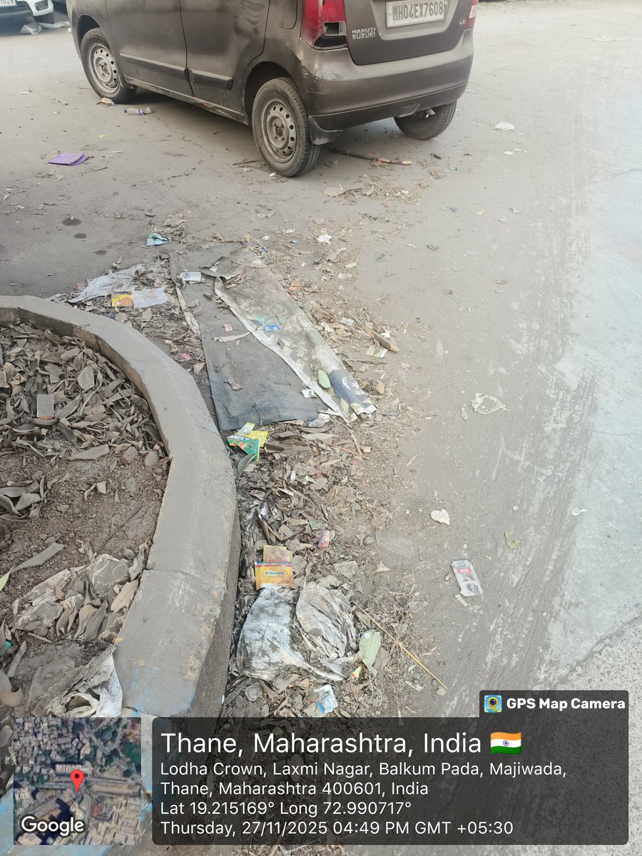 AdityaBowlekar's tweet photo. There is dirt and filth everywhere.. never seen clean up Marshal here. Can you please look into this immediately @TMCaTweetAway @CMOMaharashtra This is on the road between Lodha Crown Complex and CrownViva tower 5, Majiwada, Thane west https://t.co/p7xhXvn89N