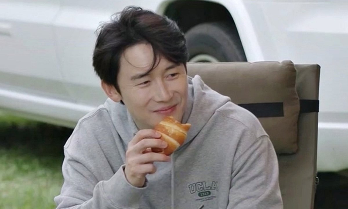설약 👑🕶🚬 tweet media