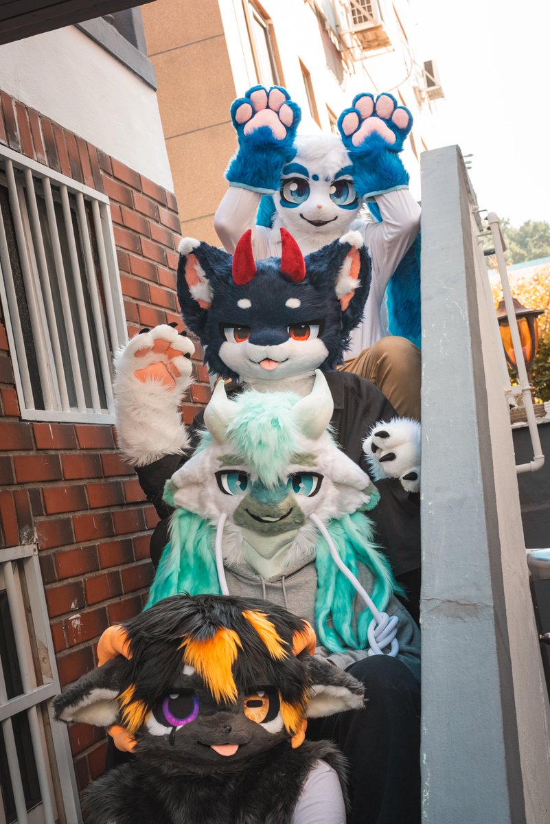 namlang_bunny's tweet image. #Furstclass3 #furstclass 

 지난 퍼스트 클래스 3에서 다같이 찍은 사진이야! 내가 작게 연 파티인데도 놀러와줘서 정말 고마워~ 다음에 또 만나서 놀자구!