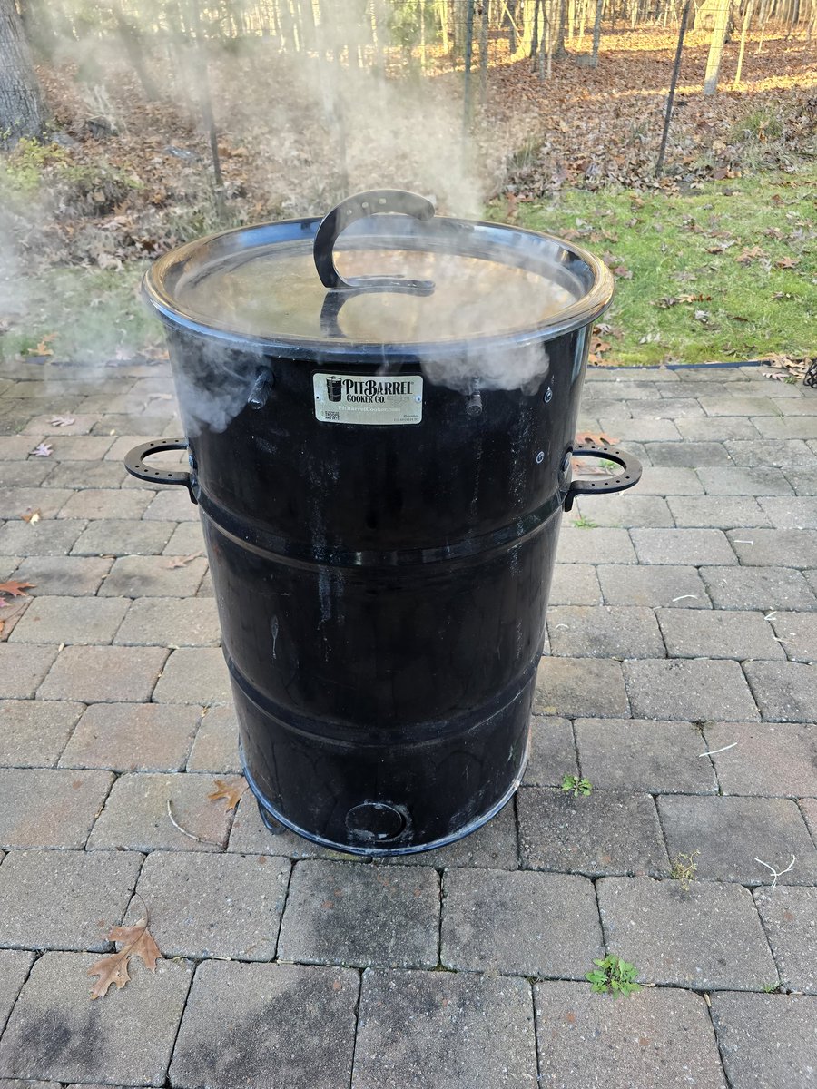 NCPhillip's tweet image. #HappyThanksgiving 🦃🤶🏼🦃
#pitbarrelcooker 
#cattlemans