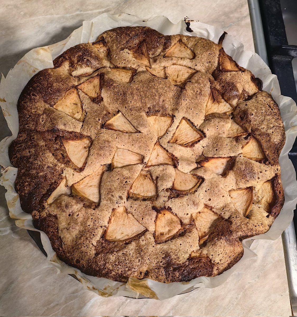 TitovaVE2's tweet image. Йоххо!) Шарлотка!!! Хоть в последние осенние деньки успела!)))