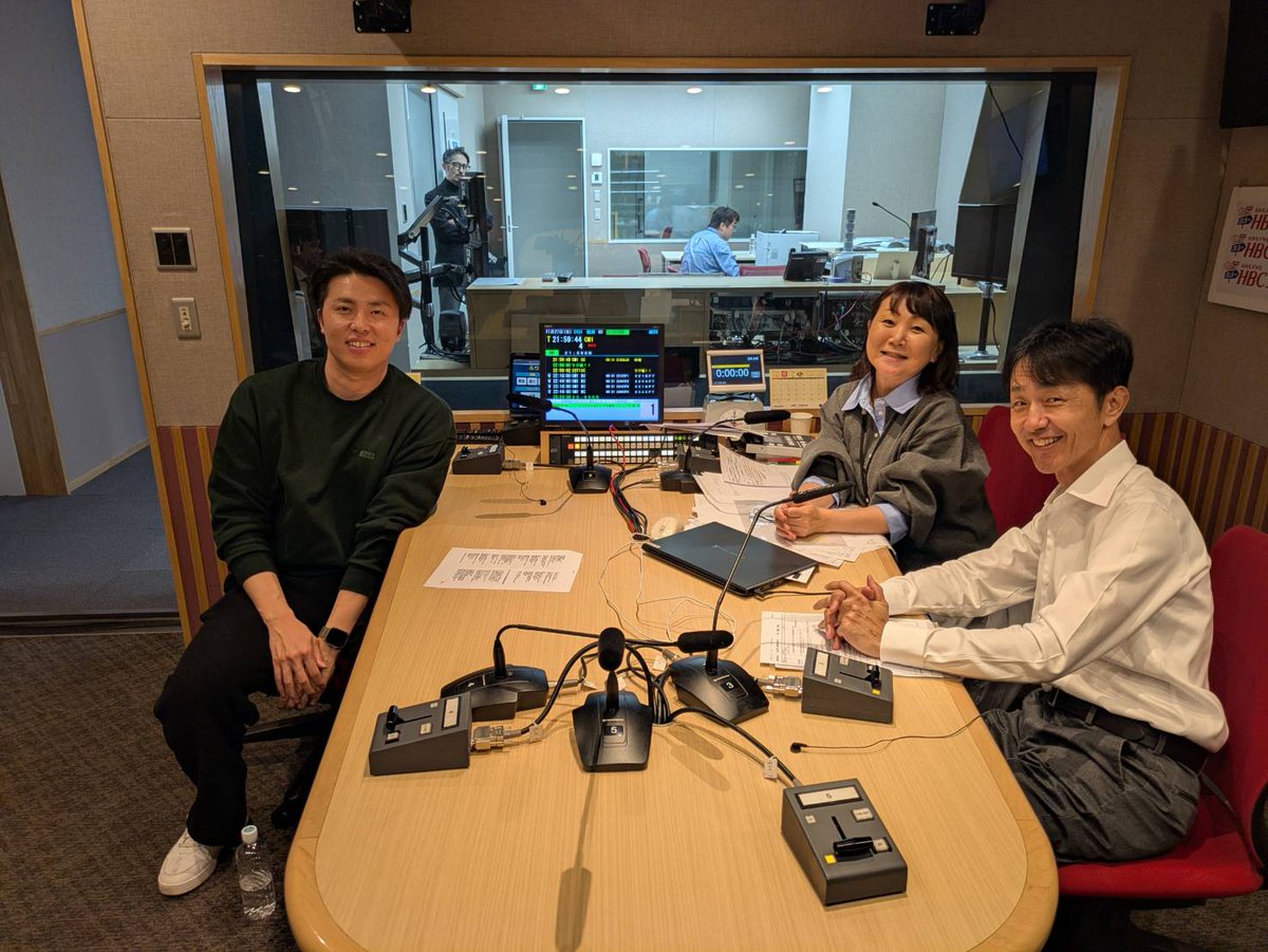 きょうの #ファイターズDEナイト!!は

#田中正義 投手にご出演いただきました
去年よりも緊張なさらなかったようです
嬉しいです！
DEナイトファミリーへようこそ！！

来年のご出演も
出演者・スタッフ一同お待ちしております！

#lovefighters 
#斉藤こずゑ