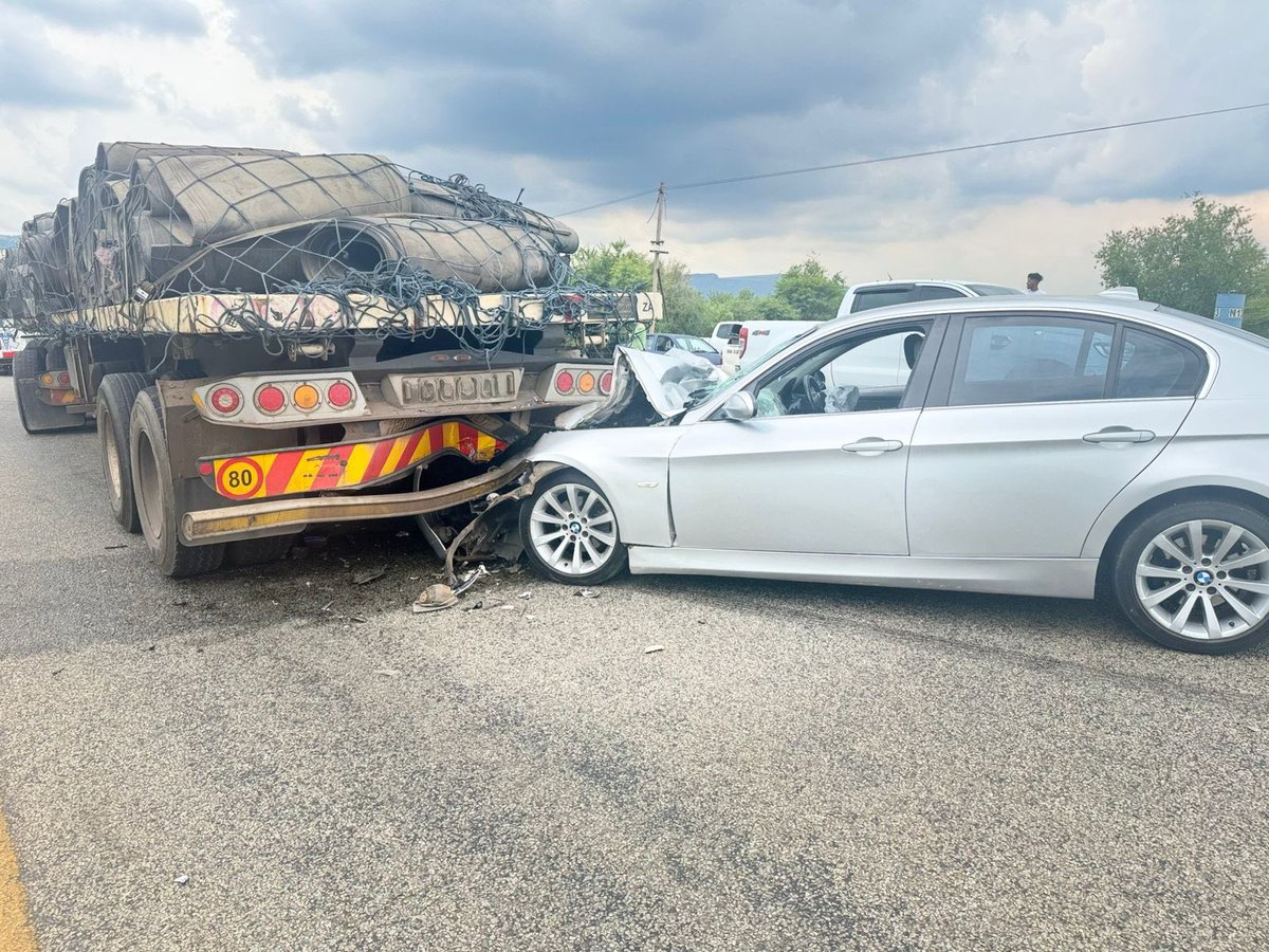 _ArriveAlive's tweet image. Collision on the N4 between Moedwil and Tlhabane.

arrr.co.za/XonGm

#ArriveAlive #RearEndCrash