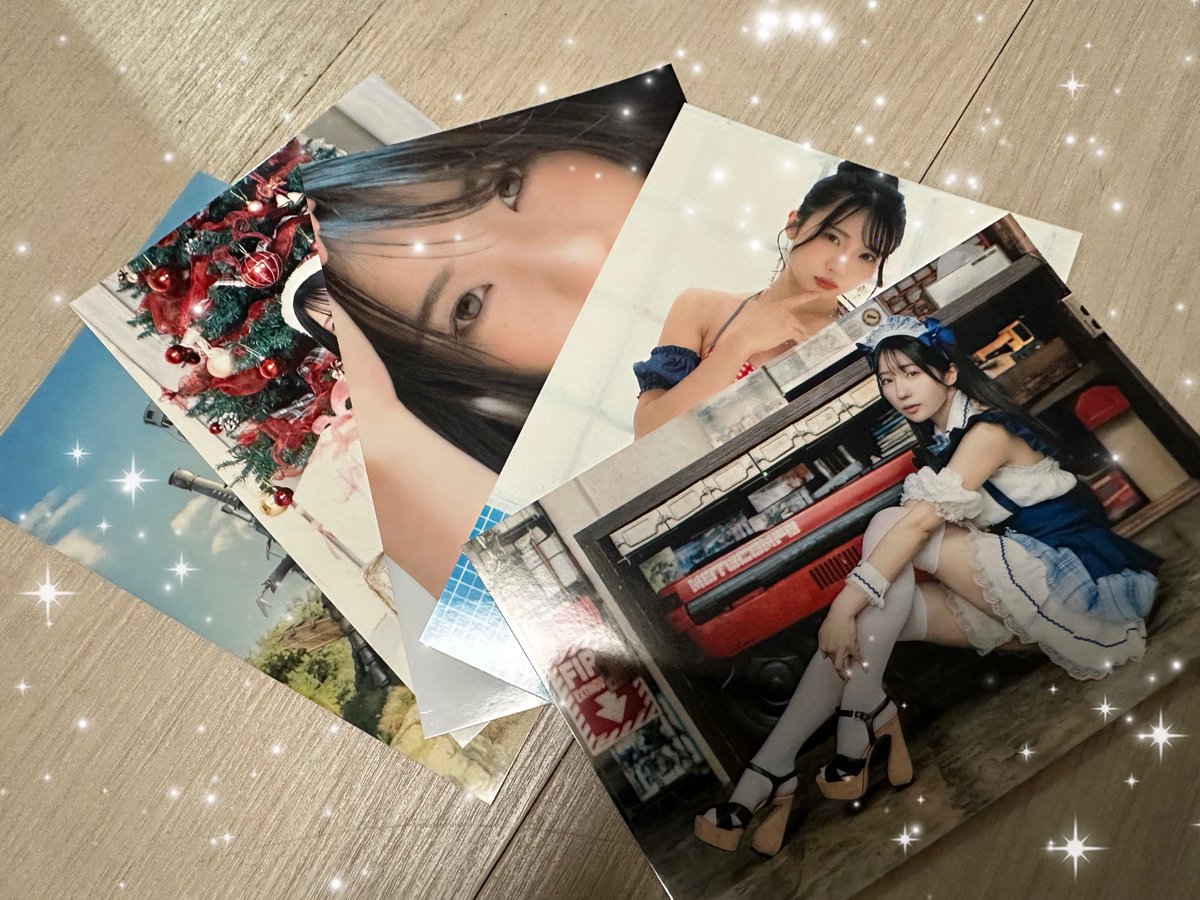 グッズのアクスタ注文してたのが届いたんだけど、Lサイズ大きくてちょっと画質粗い..？？(＞＜)！

大きいから許して..🥺✨

ポストカードはすっごくいい感じ♪
種類沢山、同じ組み合わせは1つもないつもりで作ってるから、2セット手にとってくれてもいいんだよ？😋
お届けもできますっ☆
1部チラッ↓