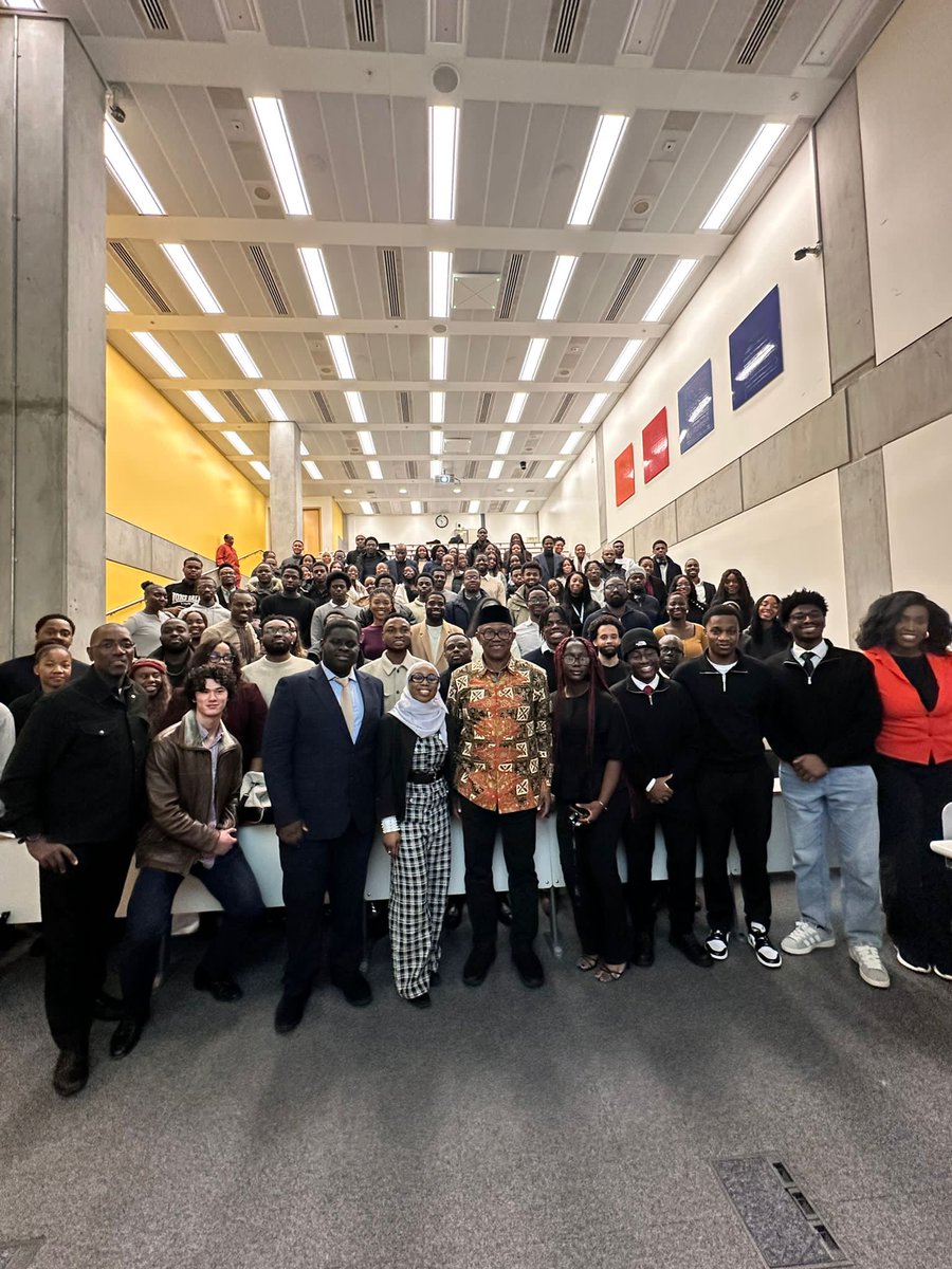 PeterObi's tweet image. Yesterday, I was a Guest Speaker at Imperial College London on the theme “Bridging Worlds: Leadership and the Power to Inspire Change.”

At the event, I met talented Nigerian students abroad,  who always remind me of the resilience and brilliance that our nation continues to…