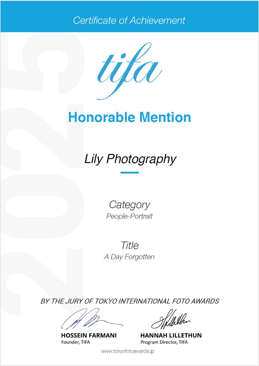 𝗟𝗜𝗟𝗬 𝗣𝗛𝗢𝗧𝗢𝗚𝗥𝗔𝗣𝗛𝗬 tweet media