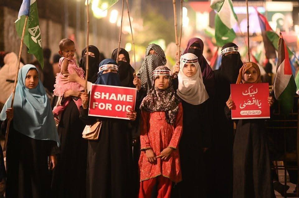 Women are an active part of society,religious and secular education and training improve society
#BadloNizamWithJIWomen