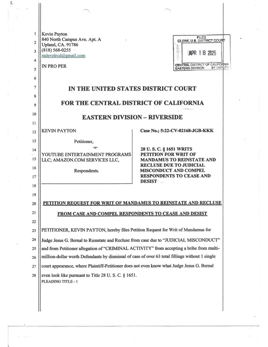 NEWLEVELRECORDS's tweet photo. WHEN I TAKE THEM FOOLS TO COURT STEALING MY MONEY TO TRY AND GET IT BACK, THEY JUST GET TOGETHER AND BRIBE A PRESIDING DISTRICT COURT JUDGE TO MAKE IT ALL GO AWAY, WITHOUT EVEN A FIRST COURT APPEARANCE................ https://t.co/sXdE2ZYaoW