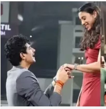 लड़को का क्या? वो तो बोलकर निकल लेंगे 👉
"हजार आएगी,हजार जाएगी मेरी वाली तो मम्मी लाएगी "।।
अब बेचारी लड़की क्या करें 🤔