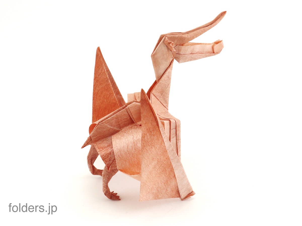 folders_wotd's tweet image. 「プテロダウストロ / Pterodaustro」
創作・制作：神谷哲史
2025年創作

韓国コンベンションの前後の時間に創作。せっかくなので紙も現地で入手した物を使いました。

#折り紙 #折り紙作品
