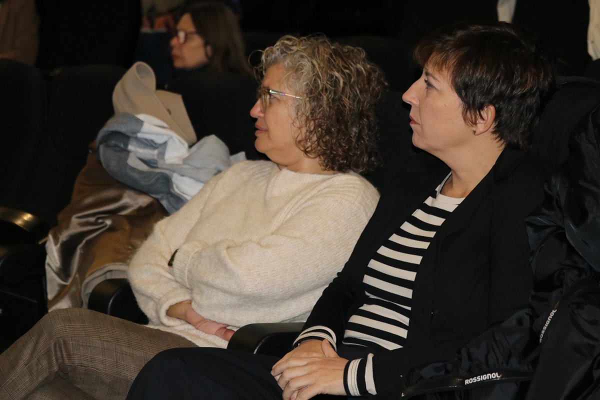 La alcaldesa <a href="/mndres/">Miriam Andrés</a> ha sido la encargada de inaugurar esta mañana el seminario técnico 'Prevenir y cuidar en comunidad: acción local frente al #Alzheimer', una iniciativa del #ClústerSociosanitario #PalenciaCiudaddelosCuidados con la colaboración de la Fundación Pasqual Maragall