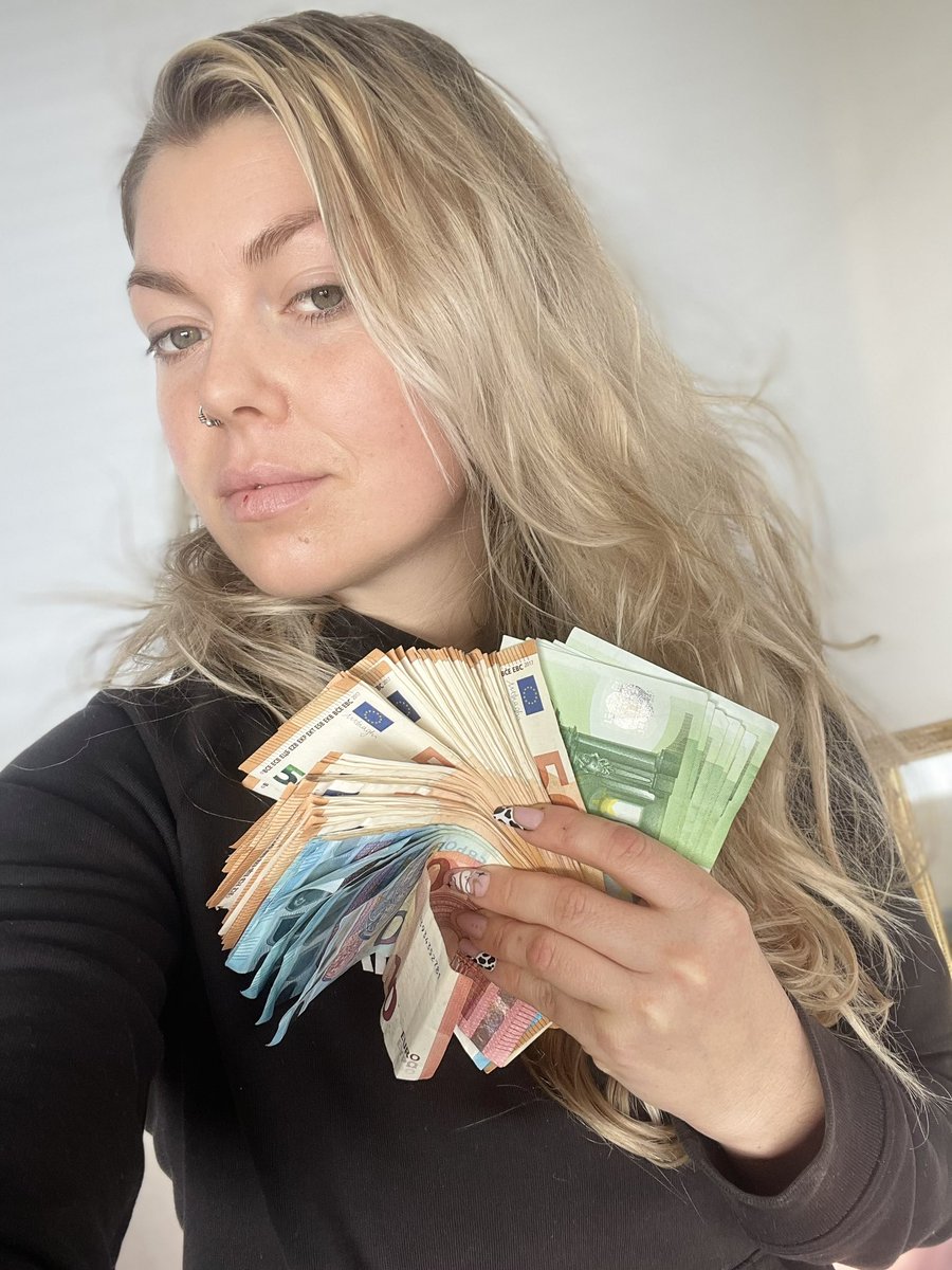 👸🏼💸QUEEN SASJA LUNA 👸🏼💸 tweet media