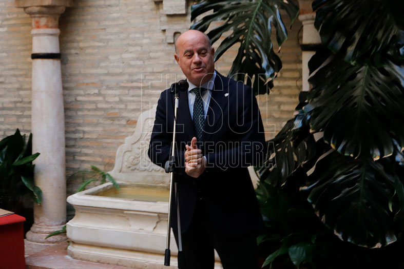 ElSoldAntequera's tweet image. 🔴📰#Antequera 🏅 #Premios #Seguridad
👉 Rico Romero, Cuevas y Rodríguez, galardonados con los VI Premios Juan Manuel Gómez Serrano de Antequera.
⤵️ Todo el reportaje: elsoldeantequera.com/antequera/rico…