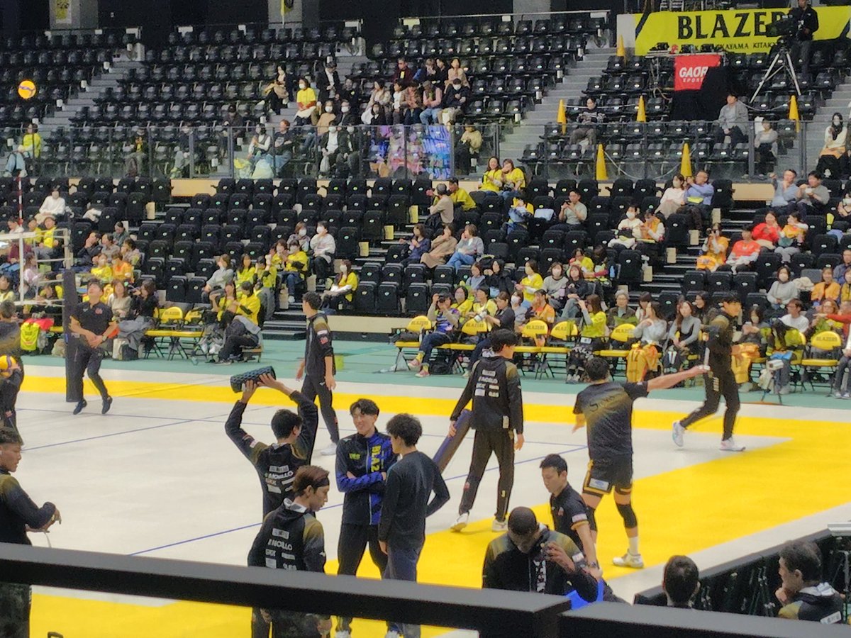 気持ちは天文館ですが
今日はここから🏐