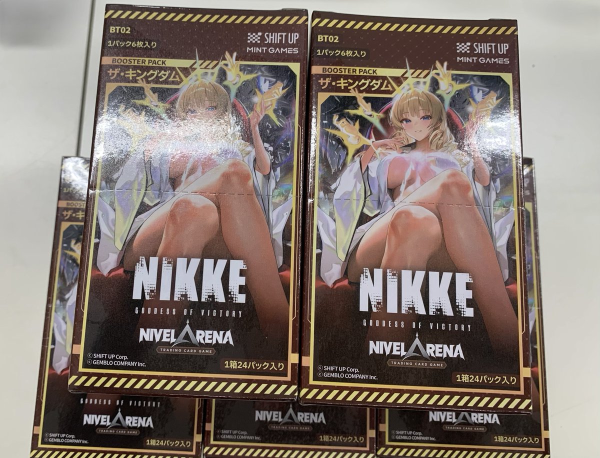 【発売情報】
NIKKE NIVEL ARENAブースターパック「ザ・キングダム」は明日11/28発売になります。
こちらの商品は1BOX購入でプロモパックをプレゼントいたします。
興味のある方はぜひご来店くださいませ。