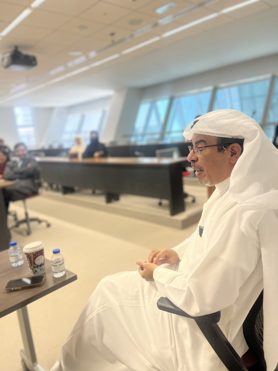 كلية الآداب - جامعة الكويت tweet media