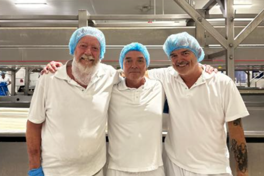 Dewlay Cheese tweet media