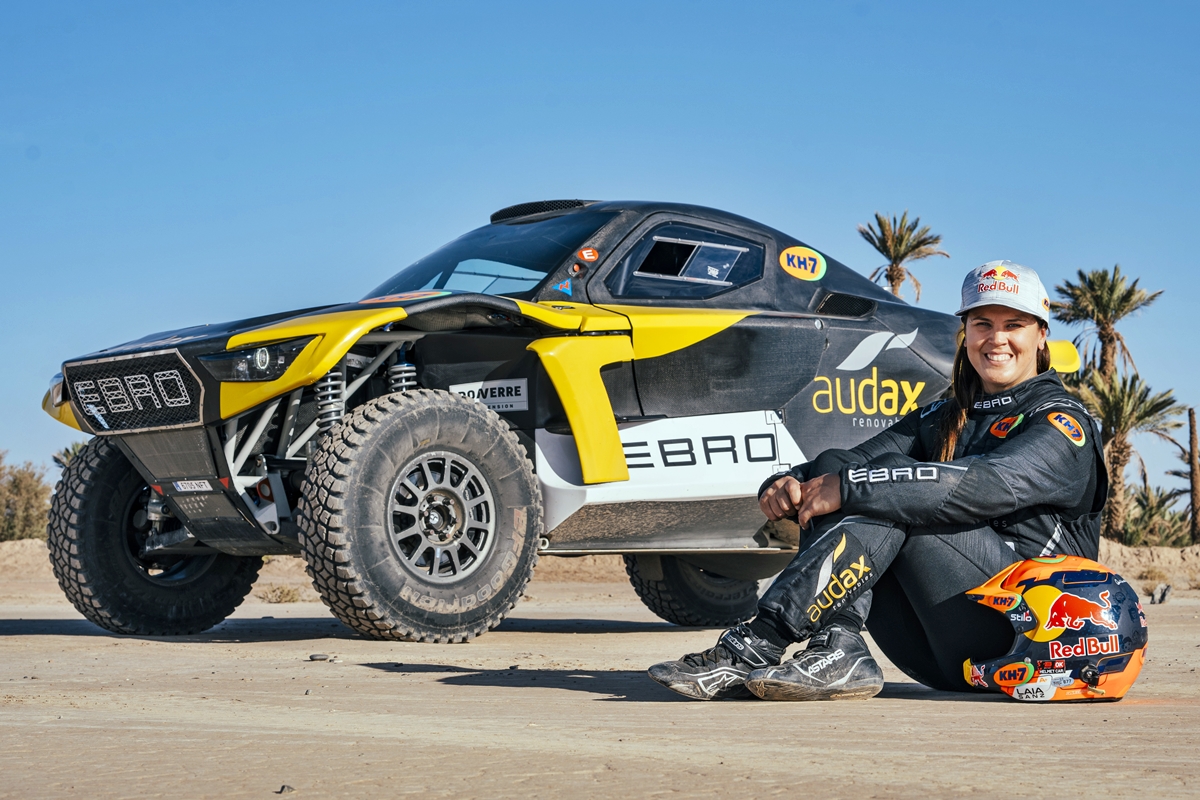 AutomundoArg's tweet image. 🧭 @LaiaSanz_ afronta el @Dakar 2026 con EBRO: el salto definitivo a la categoría Ultimate. Más info con un click aquí 👉 wp.me/pabQqR-u0n