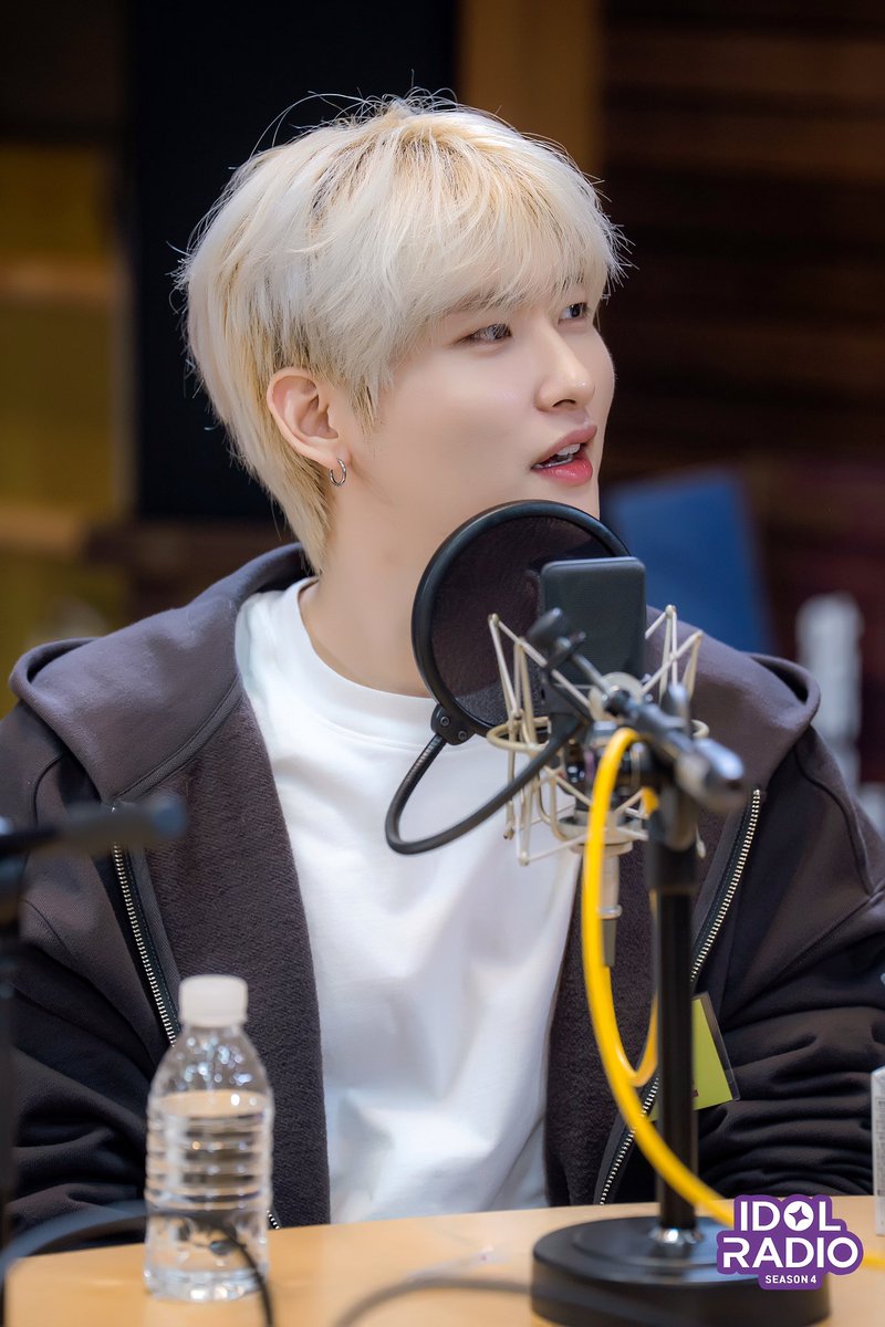 <a href="/CRAVITYstarship/">CRAVITY OFFICIAL</a> [#아이돌라디오4 앨범 251126]

EP#179 아돌라는 크래비티를 멈출 수 없어 Like Lemonade🍋 (DJ 선우)

러비티랑 살구얌💖 #정모
🐟광어 소금 김밥 러버 #우빈

<a href="/CRAVITYstarship/">CRAVITY OFFICIAL</a>

#MBC #IDOLRADIO #아이돌라디오 #크래비티 #CRAVITY