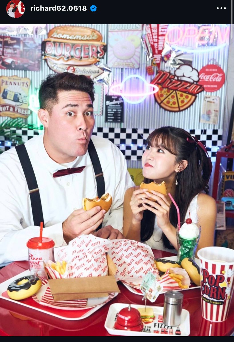 npb_giants_1934's tweet image. 【リチャード】
インスタグラムにて投稿した結婚発表に反応するソフトバンク #谷川原健太 選手と #廣瀬隆太 選手のやり取りが面白い。
#giants #sbhawks