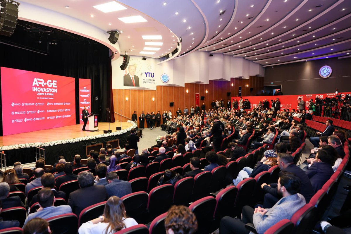 Mimar ve Mühendisler Grubu tarafından bu yıl 7’ncisi düzenlenen Ar-Ge İnovasyon Zirvesi’ne katılım sağlayarak, teknoloji, inovasyon ve geleceğin projeleri üzerine yürütülen çalışmaları yerinde takip etme imkânı bulduk.