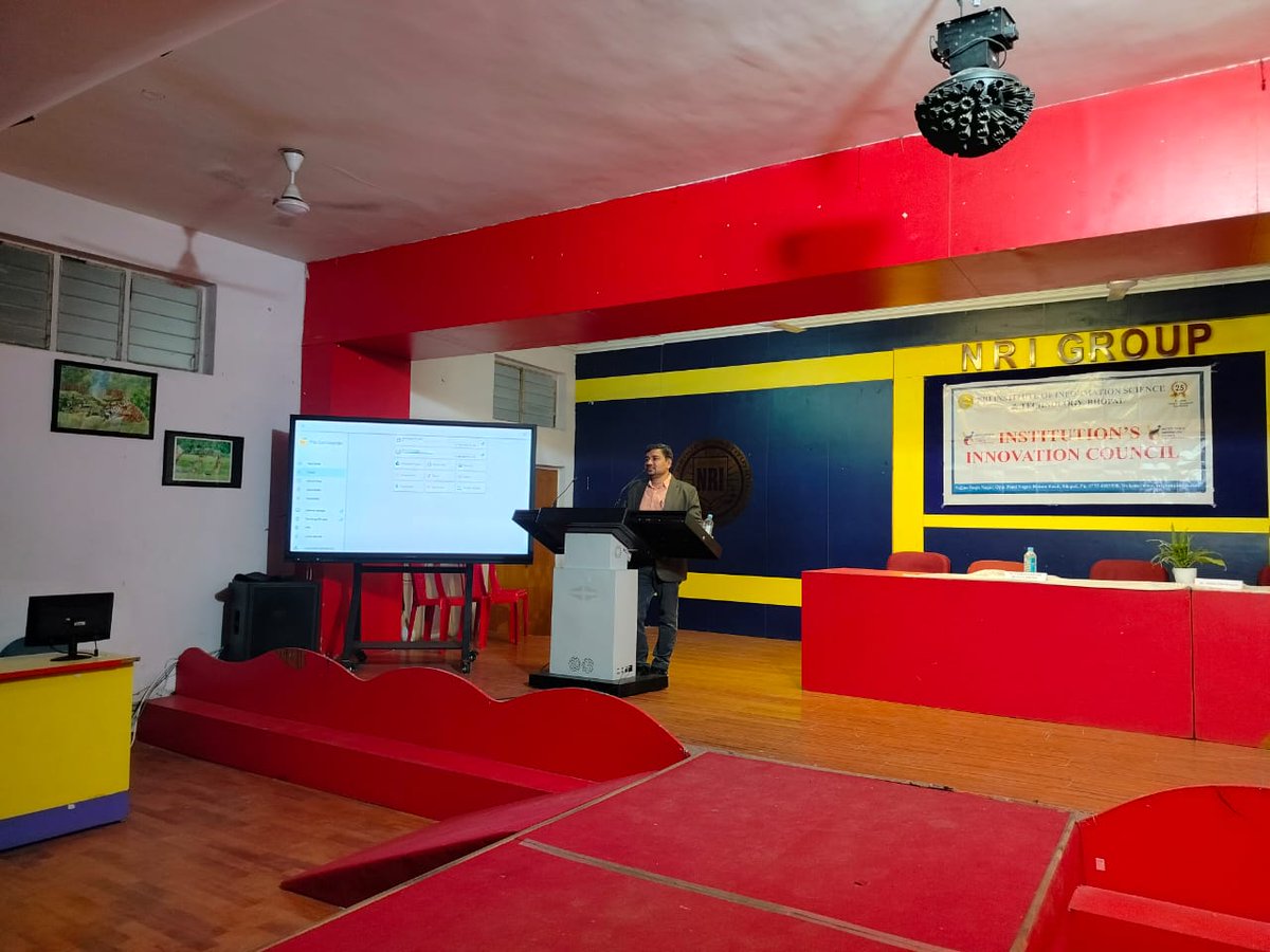 NRIGroupIndia's tweet image. Innovation Starts Here 🚀

#Engineering #College #Bhopal #NRIGroupIndia