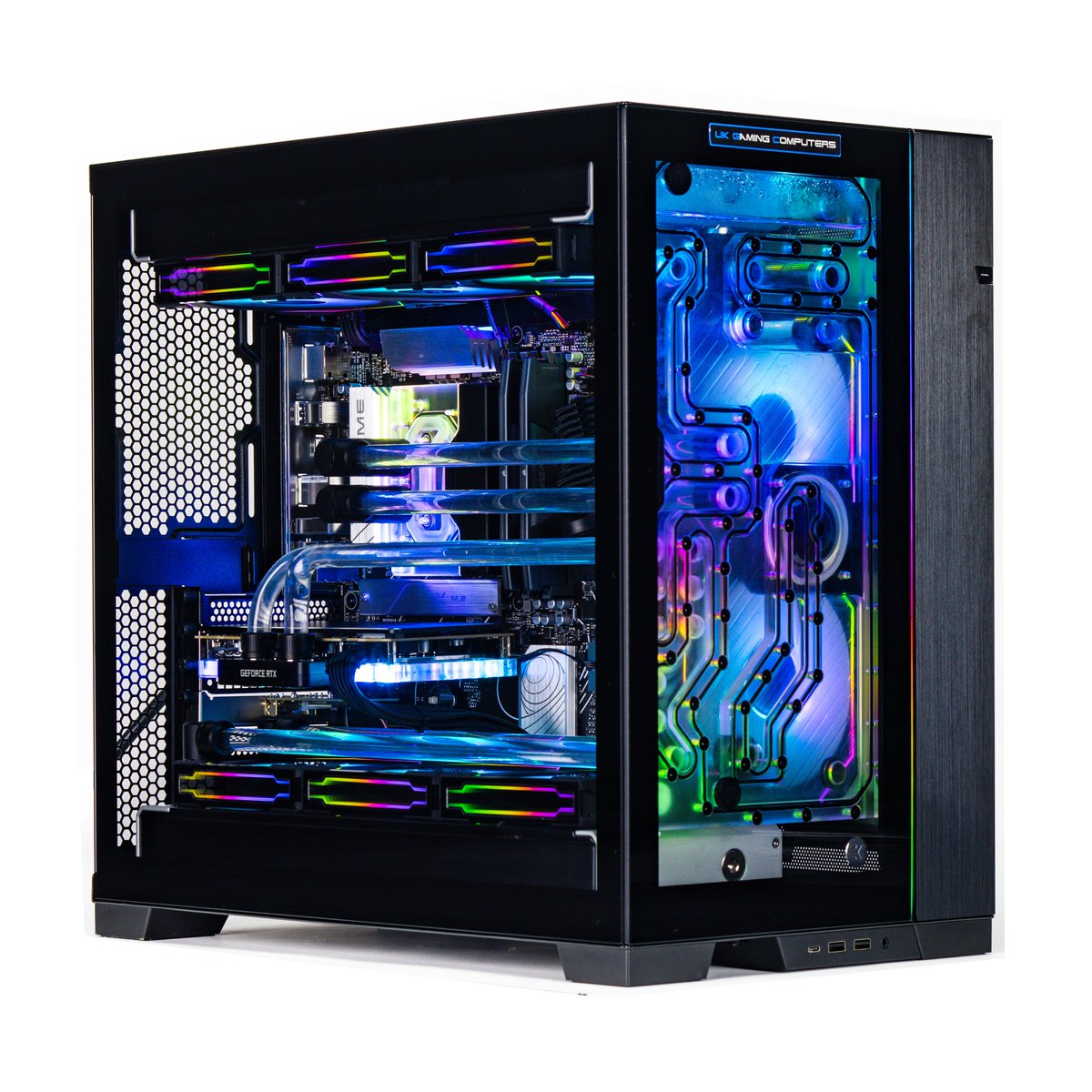 ukgc's tweet image. A recent bespoke build, using EKWB parts (and an Alphacool GPU block!) 💙