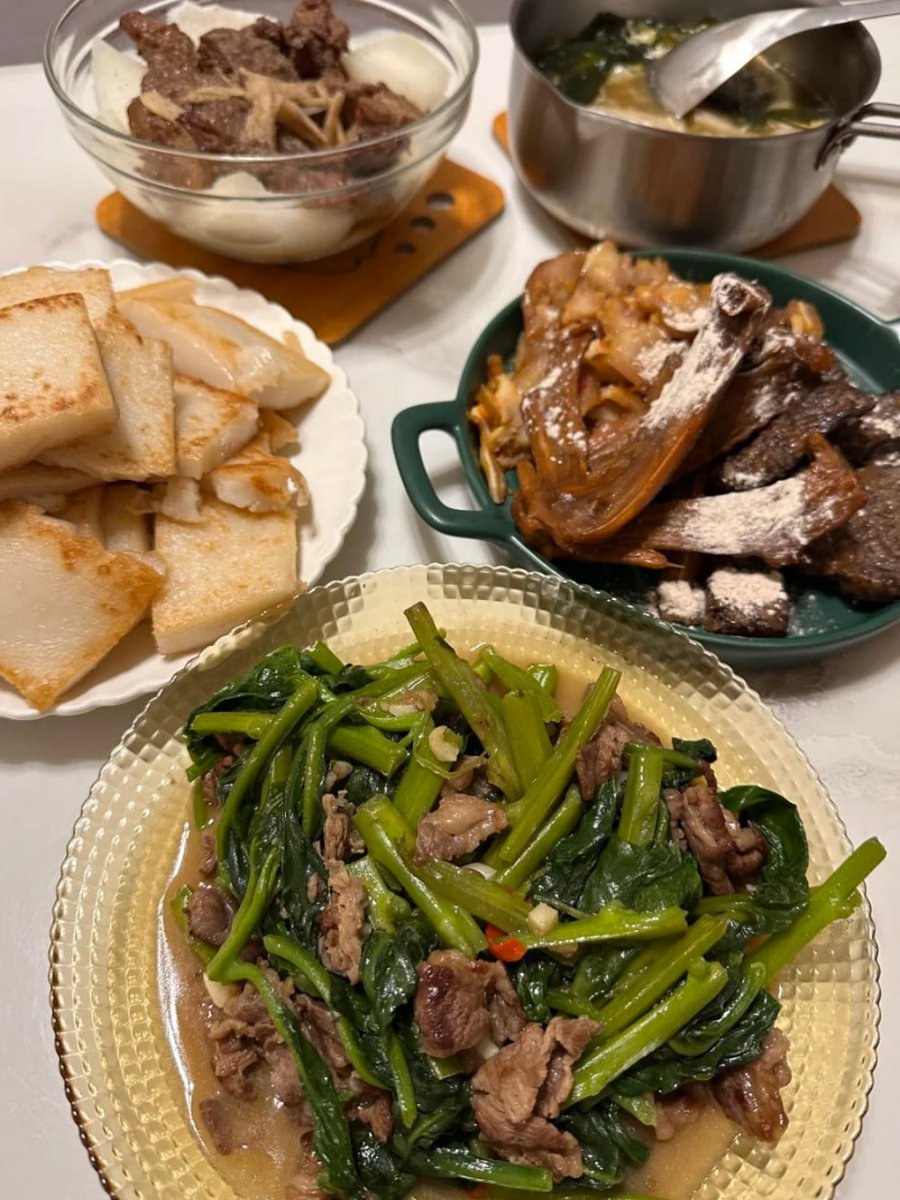 Metrdw's tweet image. 有媽媽的孩子真好
下班就能吃到媽媽親手做的
都是我愛吃的🥰🥰