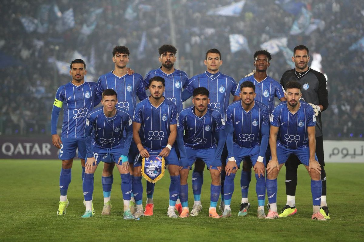 Diamondanci's tweet image. بزرگترین مشکلات تیم برمیگرده به مدیریت باشگاه که تو فصل نقل و انتقالات دو ماه بازیکن نگرفتن و مربی رو دیر اوردن و الان هم از حق تیم مقابل ناداوری ها و بی عدالتی ها دفاع نمیکنن!