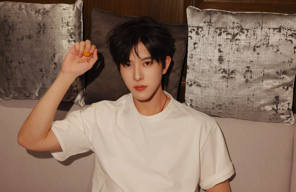shisimeow's tweet photo. น้องชิวเสื้อยืดขาวไม่ไหวจริง ㅠㅡㅠ https://t.co/dHGaDxqMJE