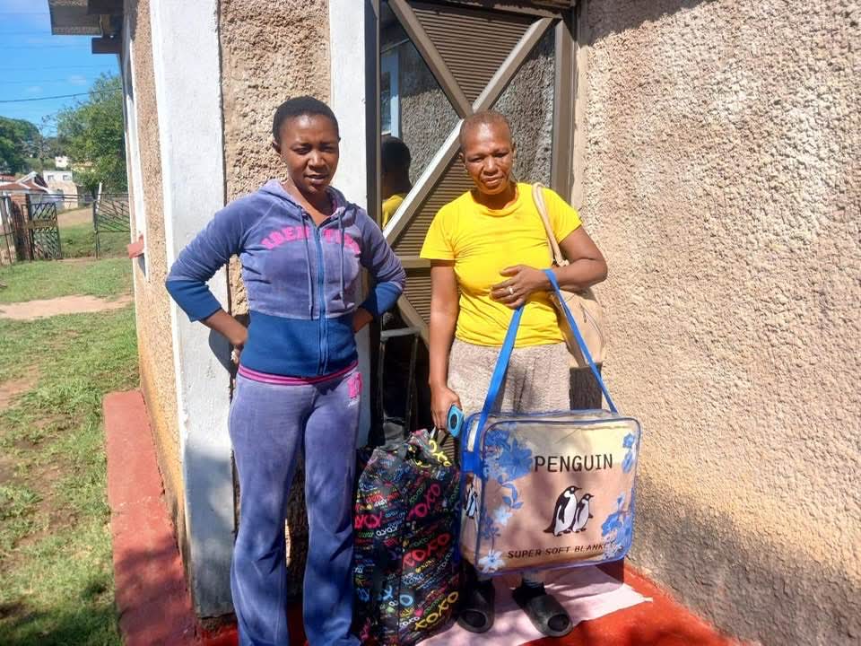 InkunziF69025's tweet photo. Social Worker Sandile Dlamini visited France, Mpumelelo (Phase 1) to conduct a home visit and family reunification for Nomkhuleko Mqadi, one of our OST beneficiaries.

The purpose of the visit was to support her reintegration into her family. https://t.co/VvGBi2nOJI
