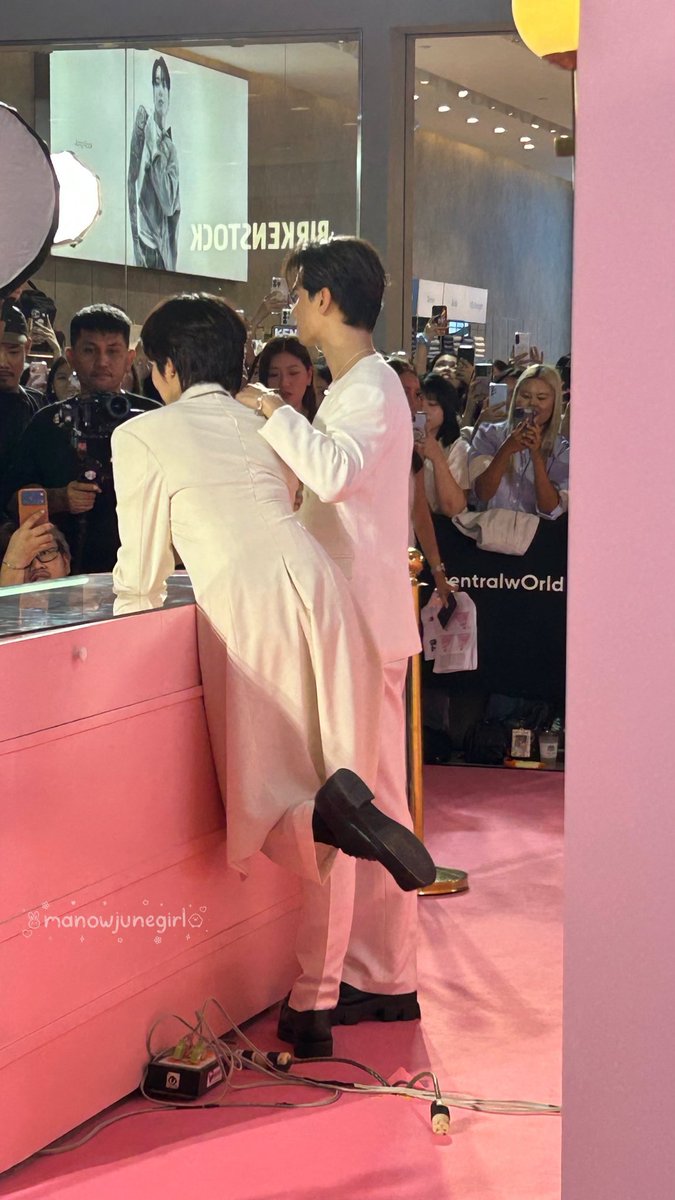 lilxwish__'s tweet image. เบื้องหน้า                                    เบื้องหลัง

ชั้นให้เลยอะ

 ⋆｡˚ #เก่งน้ำปิง ꕥ #KengNamping ˚ ༘ ♡